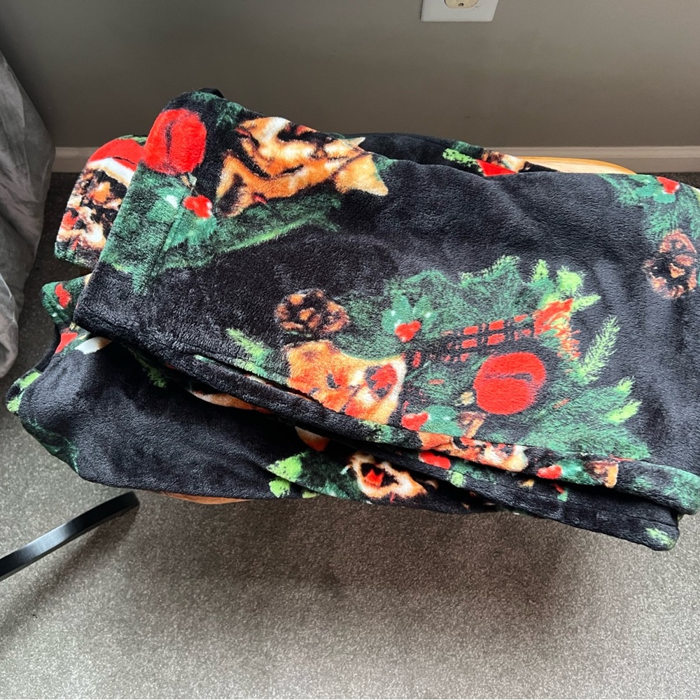 MAD Engine Festive Black Pajama Pants with Christmas Cats